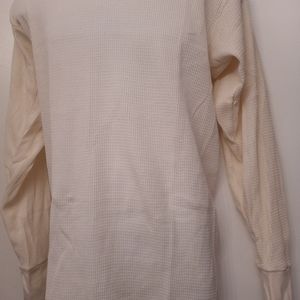 Hanes long sleeve shirt
